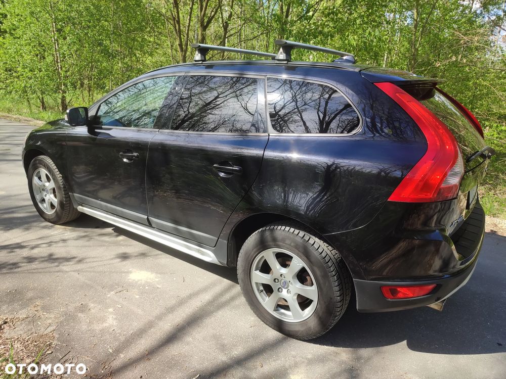 Volvo XC 60 2.4D AWD R-Design - 34