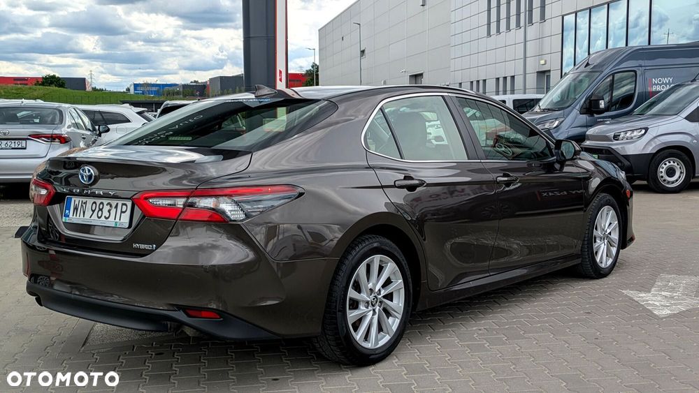 Toyota Camry 2.5 Hybrid Comfort CVT - 4