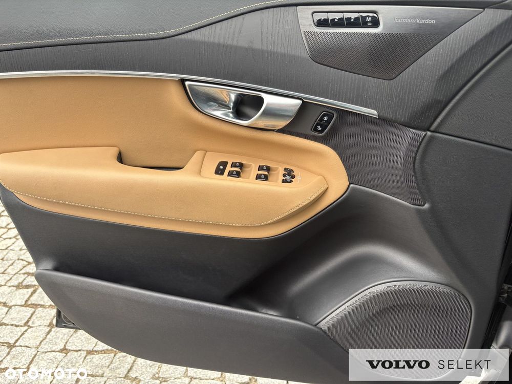 Volvo XC 90 - 17