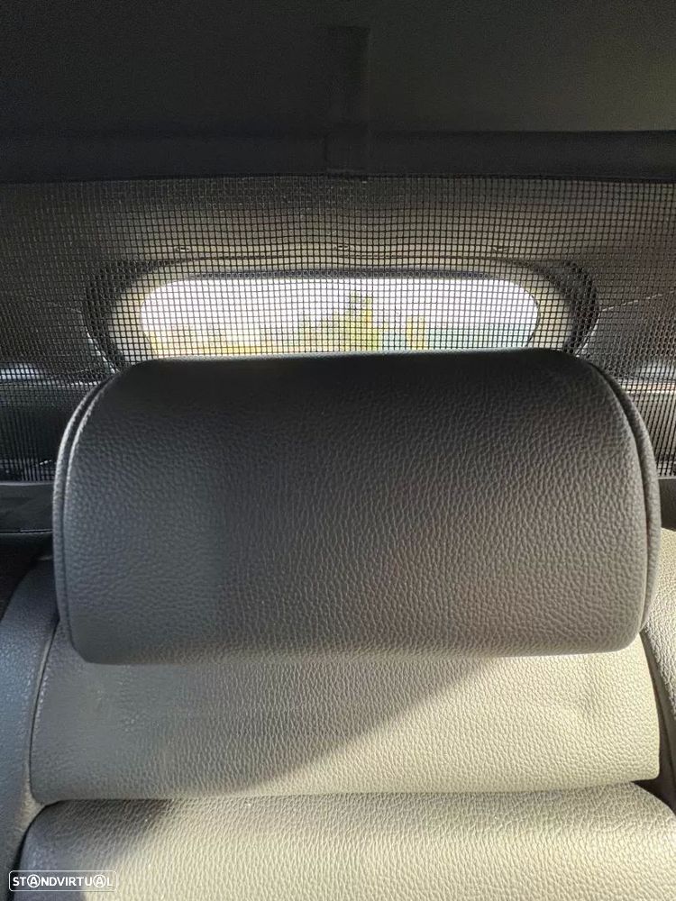 Toyota Corolla Touring Sports 1.8 Hybrid Comfort+P.Sport - 12
