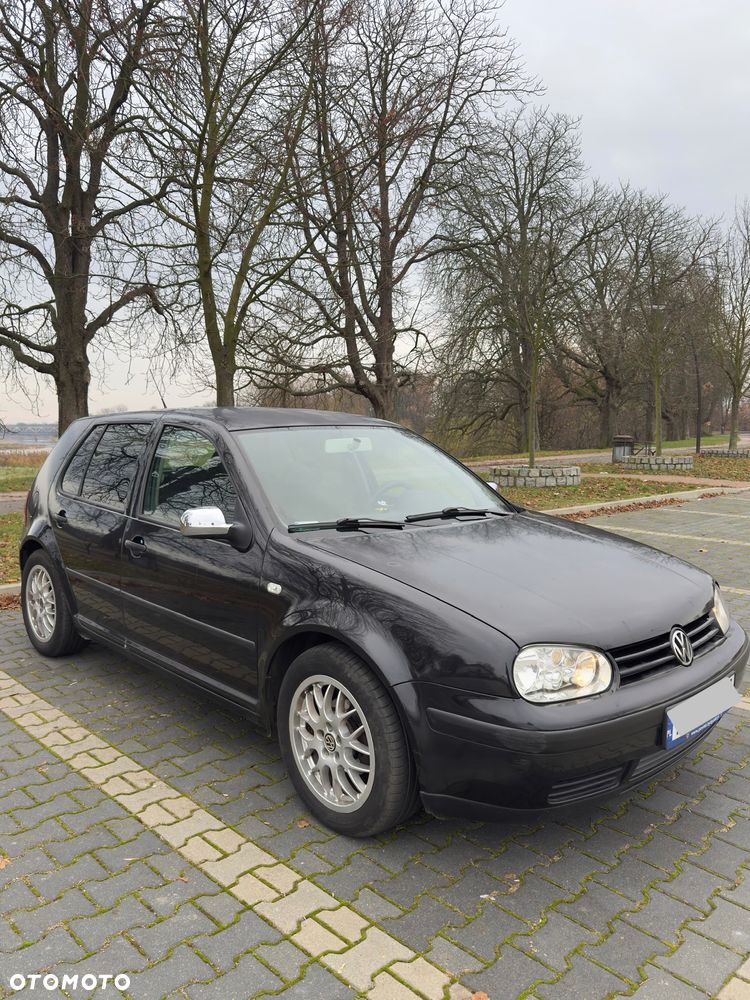 Volkswagen Golf - 3