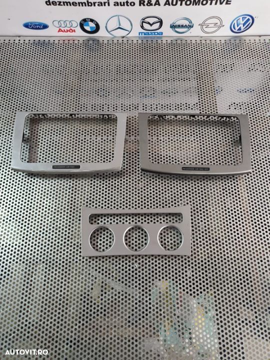 Grila Centrala Ornament Bord VW Passat B6 An 2005/2010 - 2