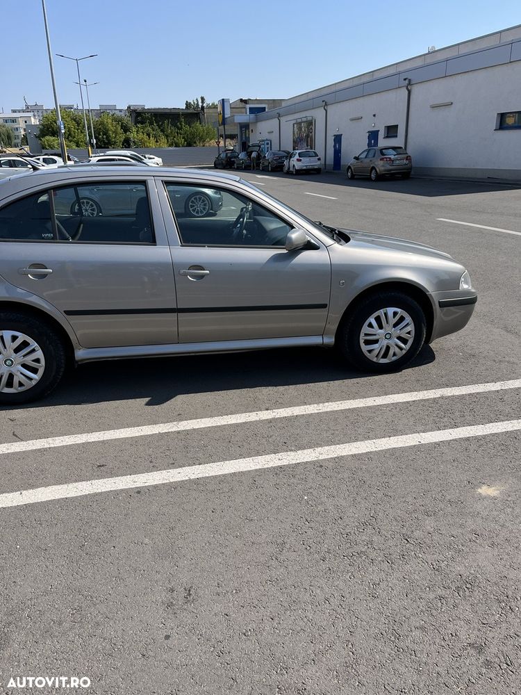 Skoda Octavia - 7