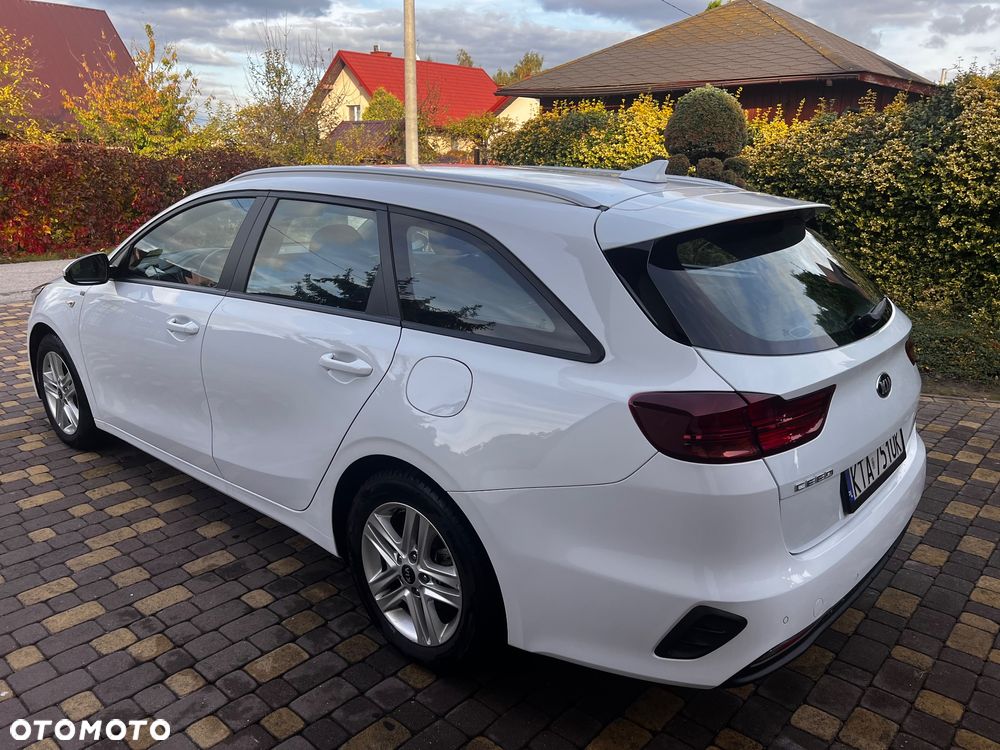Kia Ceed 1.5 T-GDI GT-Line - 4
