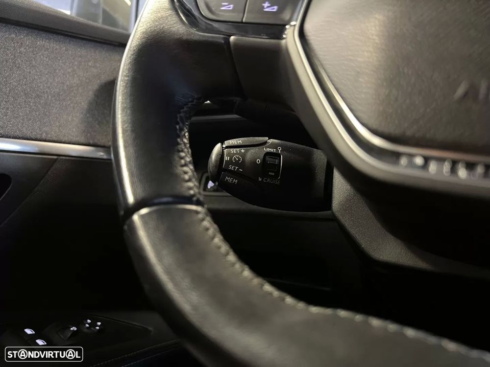 Peugeot 3008 1.2 PureTech Allure Pack - 28
