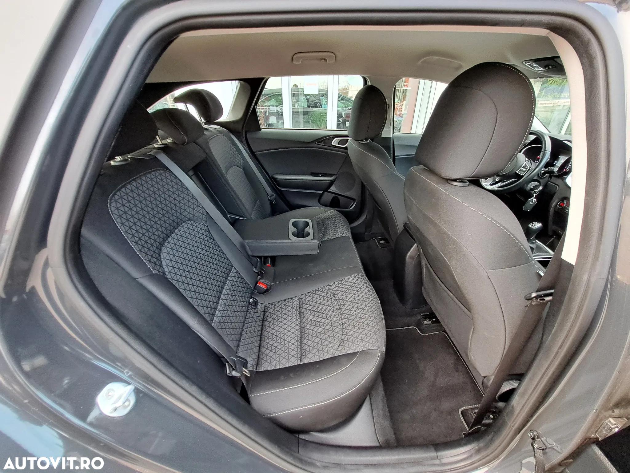 Kia Ceed 1.6 CRDi (48V Mild-Hybrid) Vision - 21
