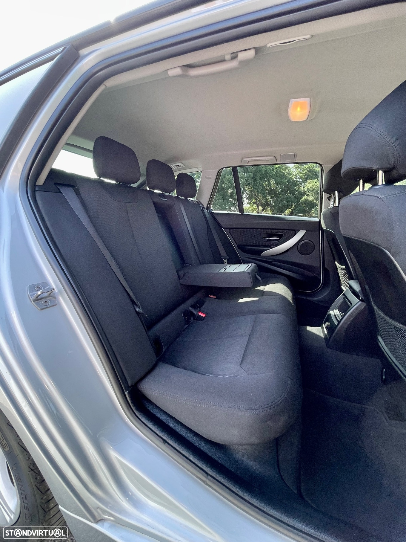 BMW 320 d Touring xDrive Auto - 21