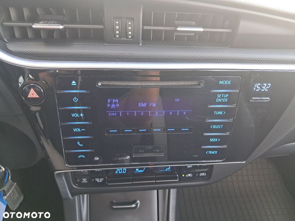 Toyota Auris 1.33 VVT-i Active - 14