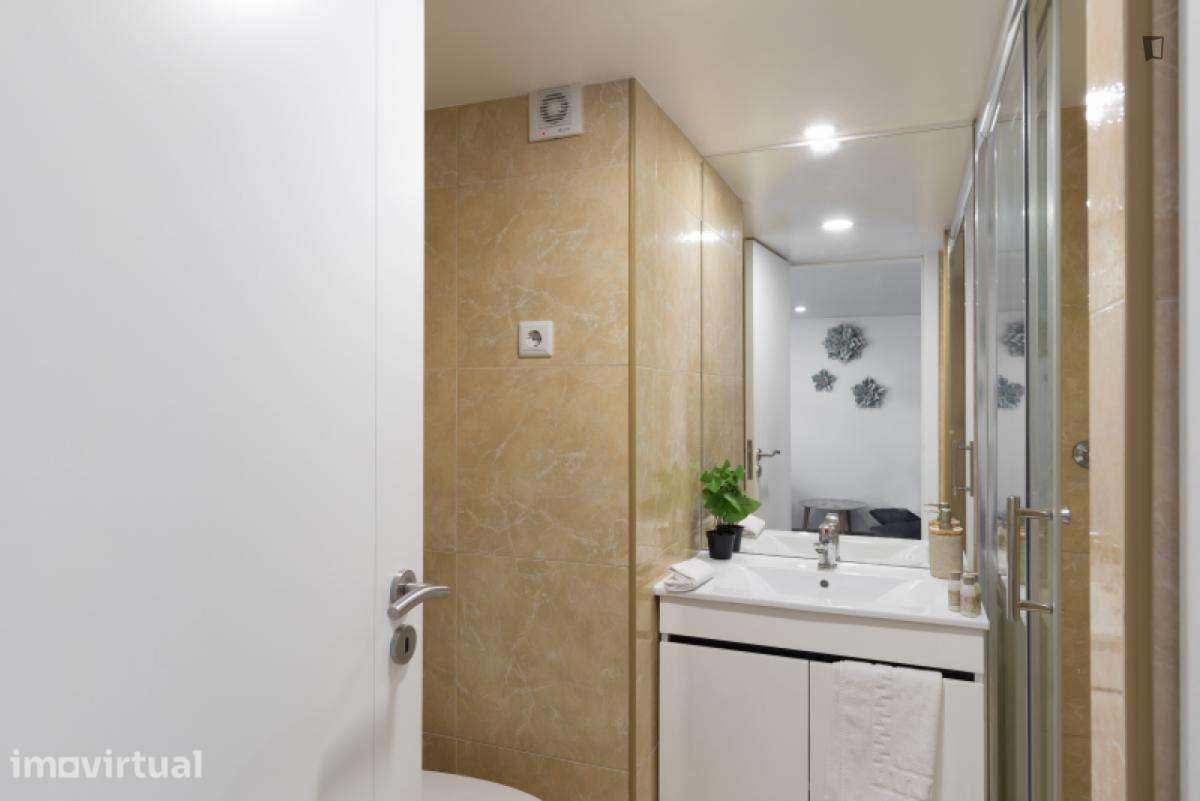 Apartamento com 3 quartos - localizado em Santo Ildefonso Porto - Grande imagem: 3/60