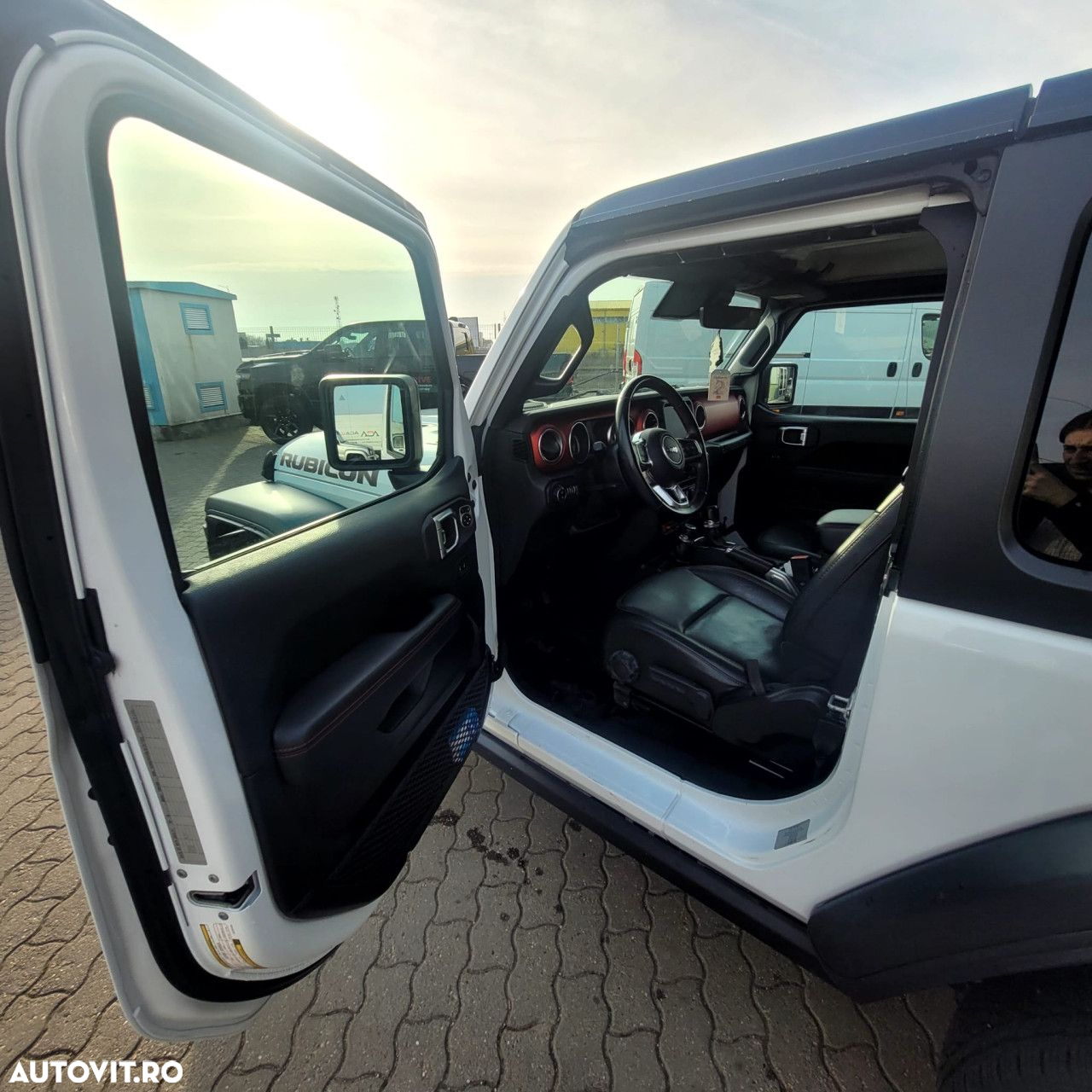 Jeep Wrangler - 8