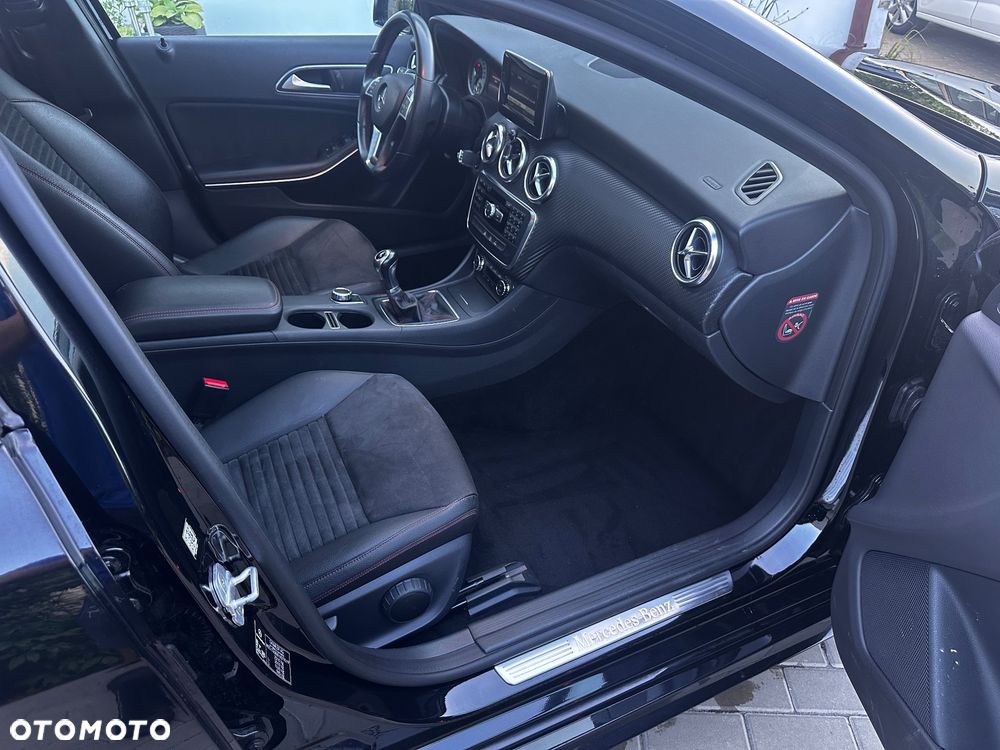 Mercedes-Benz Klasa A 200 CDI AMG Line - 32