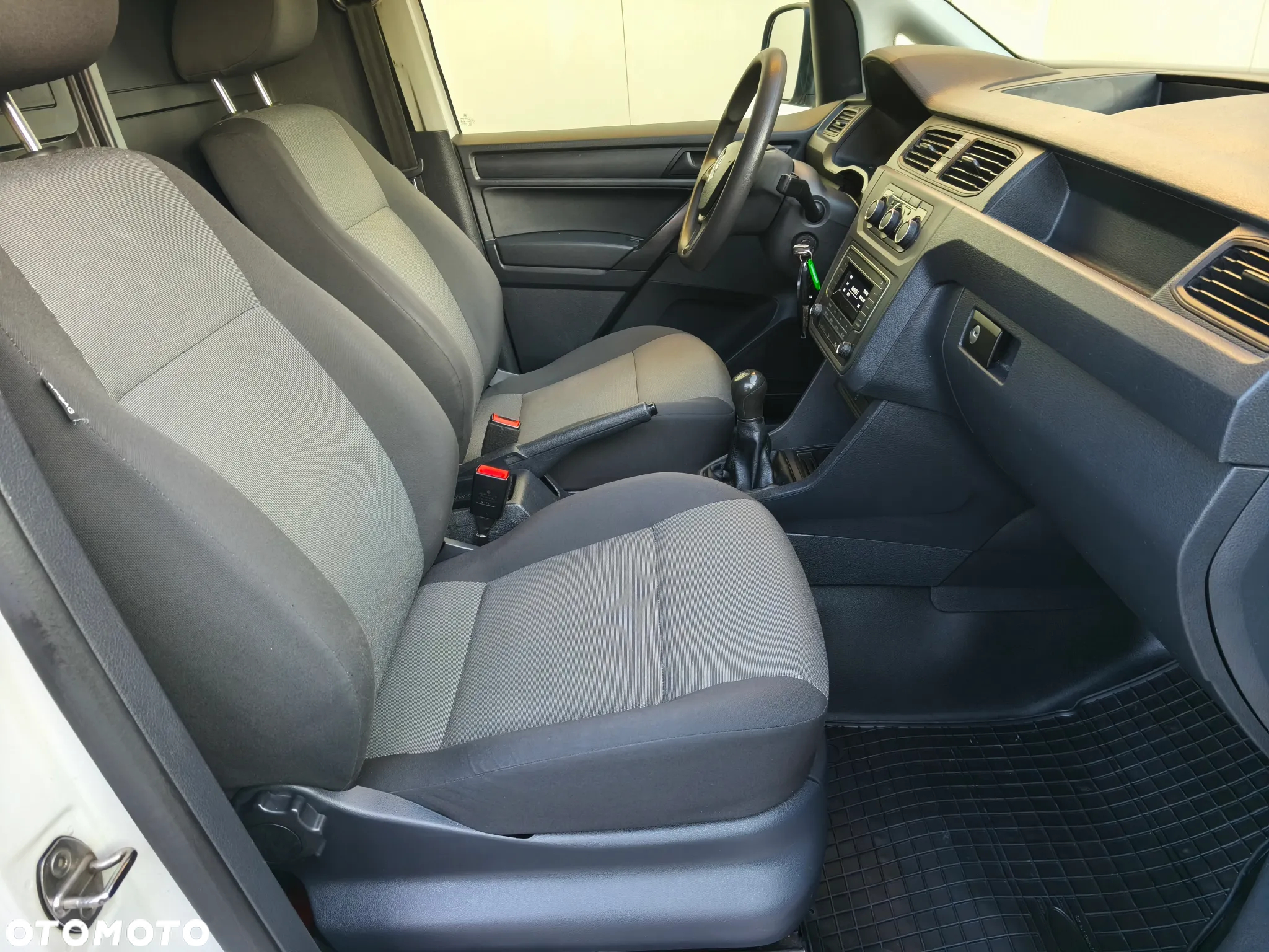 Volkswagen Caddy - 18