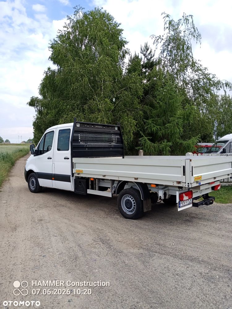 Mercedes-Benz Sprinter - 13