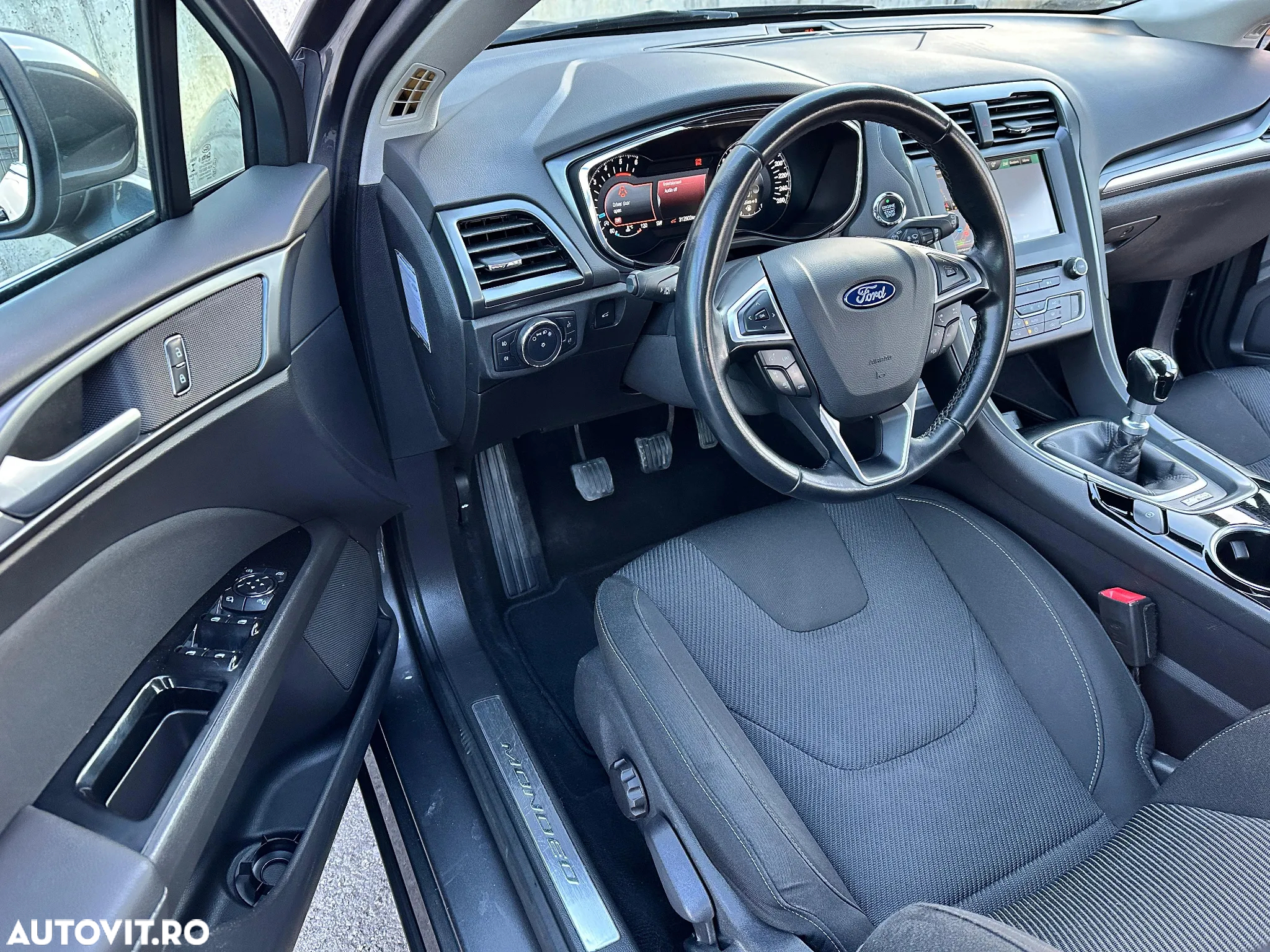 Ford Mondeo 2.0 EcoBlue Titanium - 20