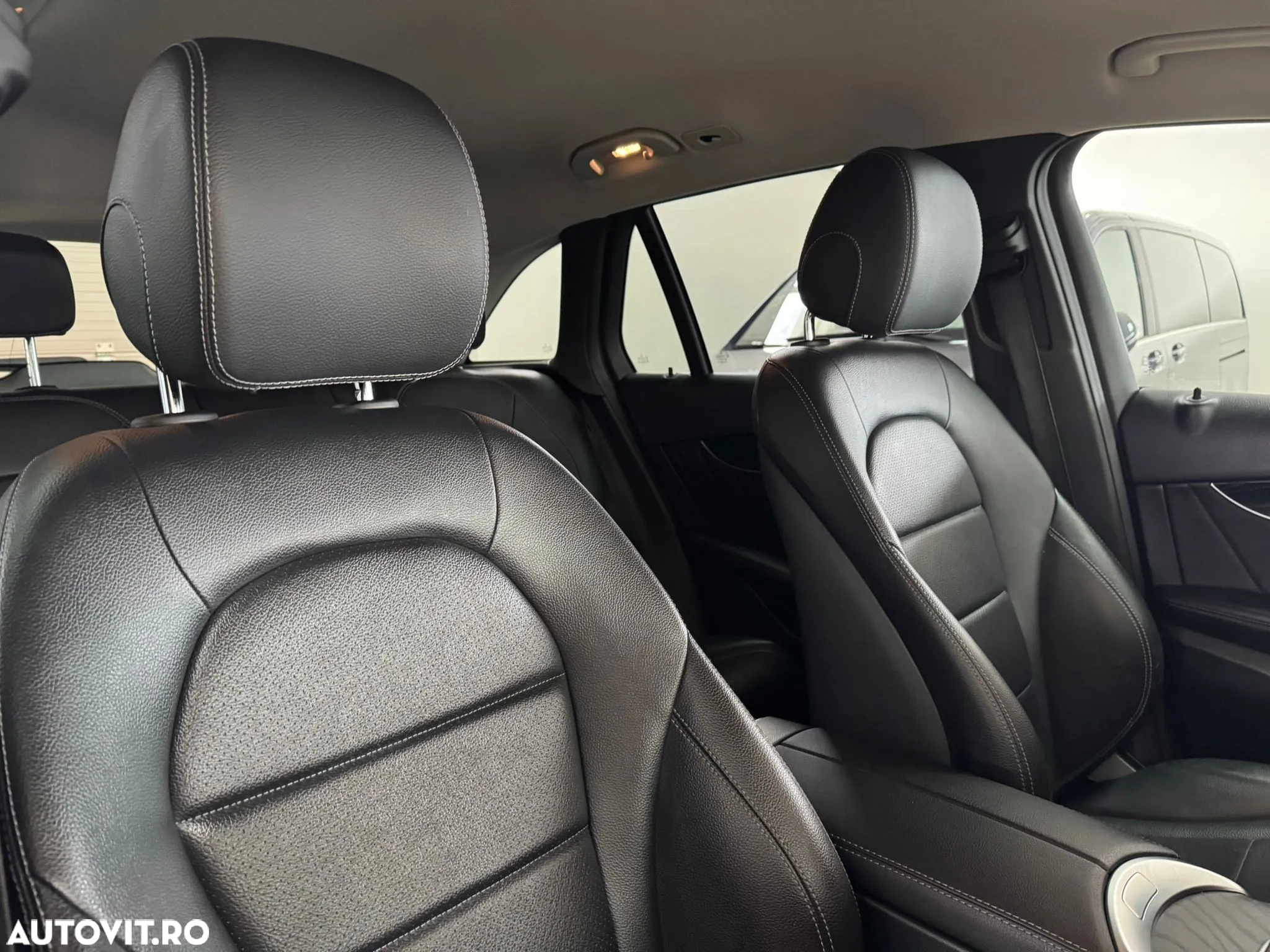 Mercedes-Benz GLC 300 d 4Matic 9G-TRONIC AMG Line - 19