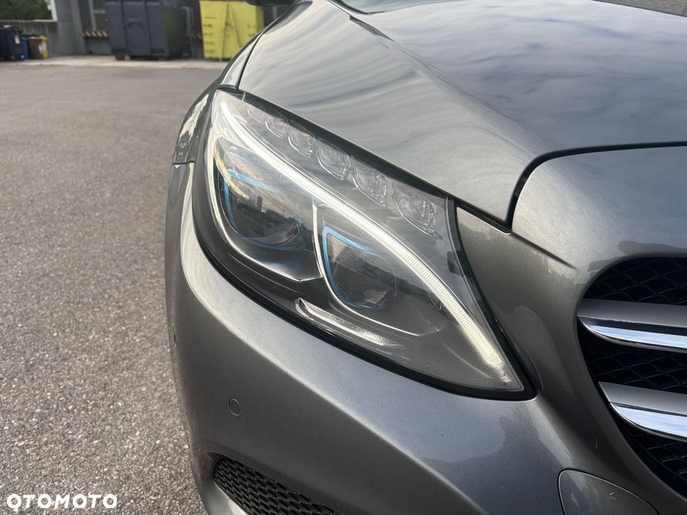 Mercedes-Benz Klasa C 250 7G-TRONIC - 35