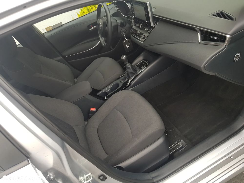 Toyota Corolla 1.5 Comfort - 9