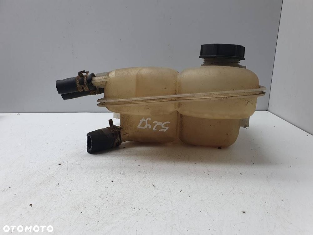 ZBIORNICZEK WYRÓWNAWCZY PŁYNU FORD FOCUS MK2 - 3