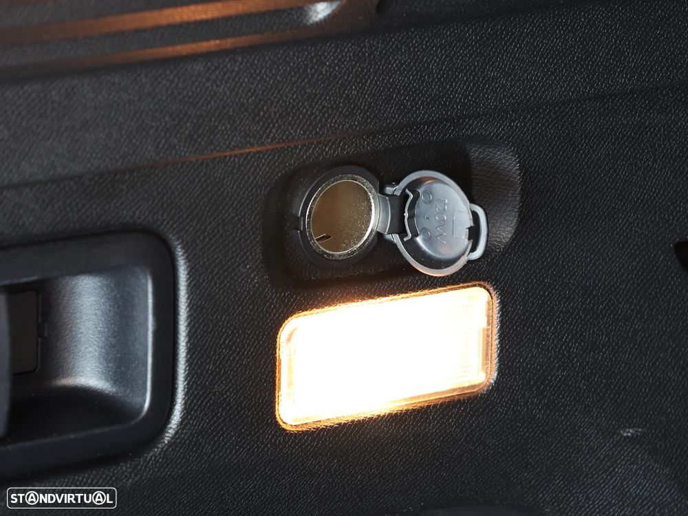 Peugeot 3008 1.2 PureTech Allure EAT8 - 12