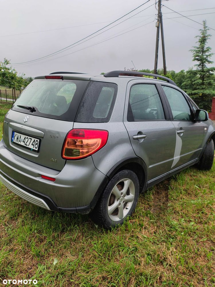 Suzuki SX4 - 5