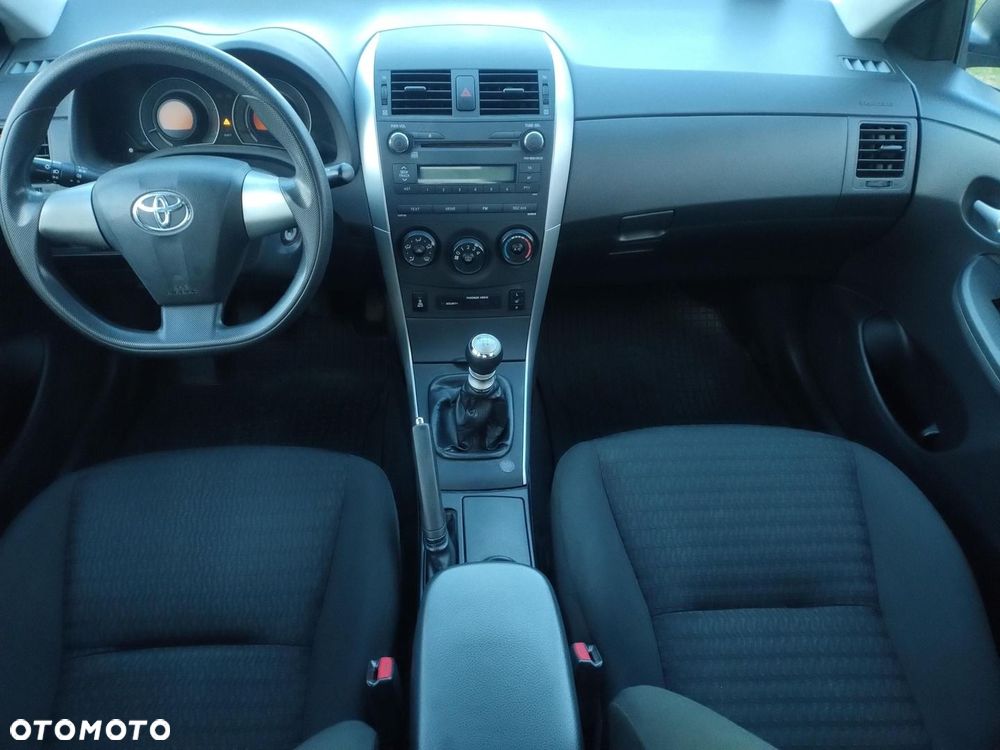 Toyota Corolla 1.4 D-4D Active - 14