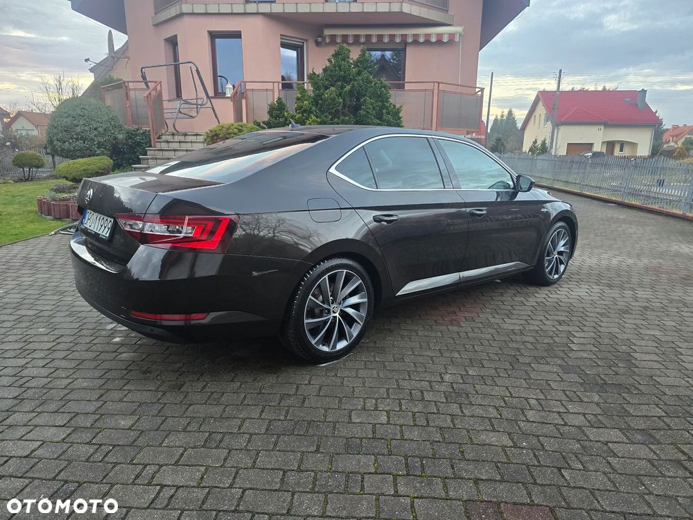 Skoda Superb 1.8 TSI L&K DSG - 3