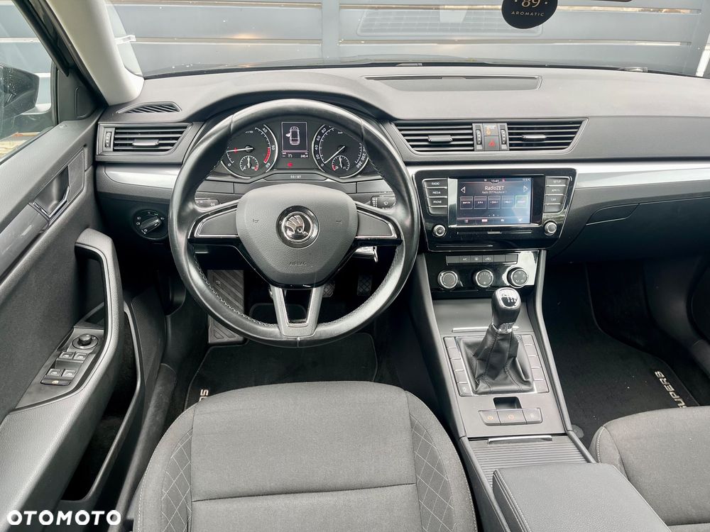 Skoda Superb 2.0 TDI Active - 18
