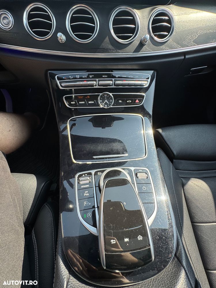 Mercedes-Benz E 220 d Aut. - 23