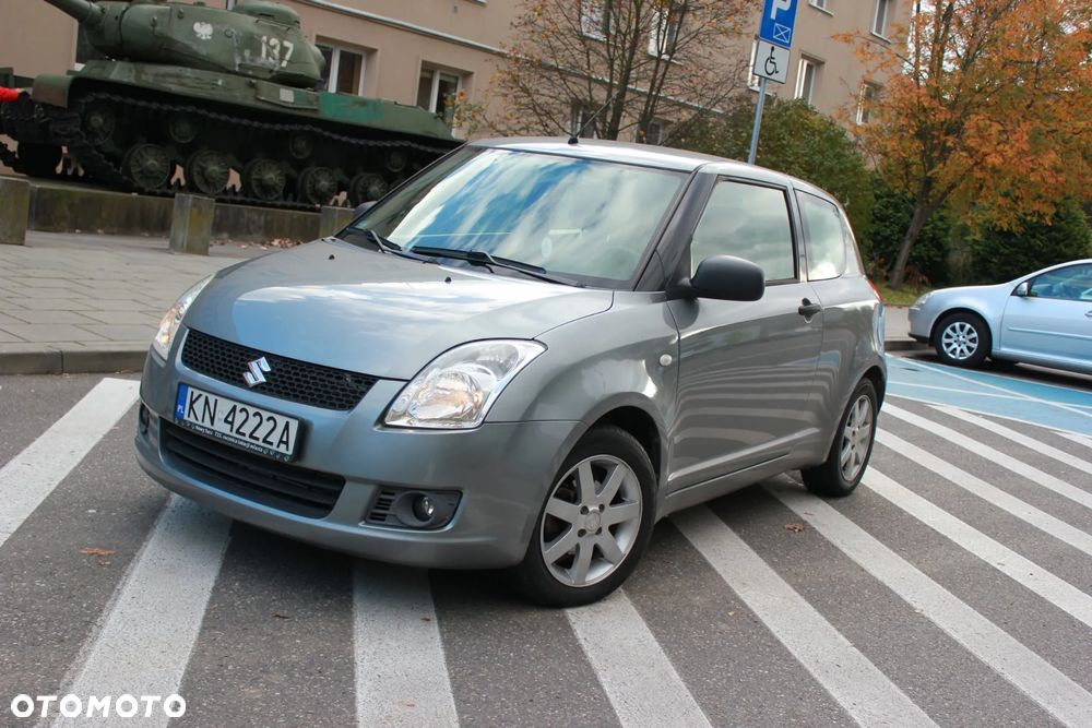 Suzuki Swift 2008 photo 3