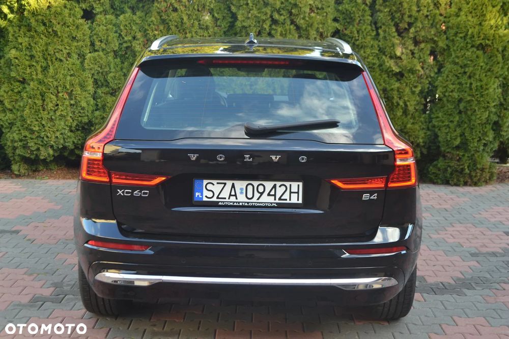 Volvo XC 60 B4 D Plus Bright - 15