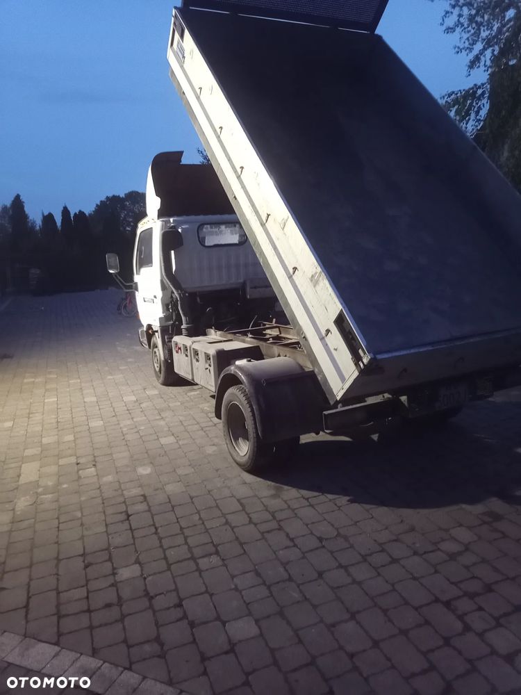 Nissan CABSTAR.E - 6