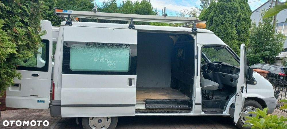 Ford Transit - 24