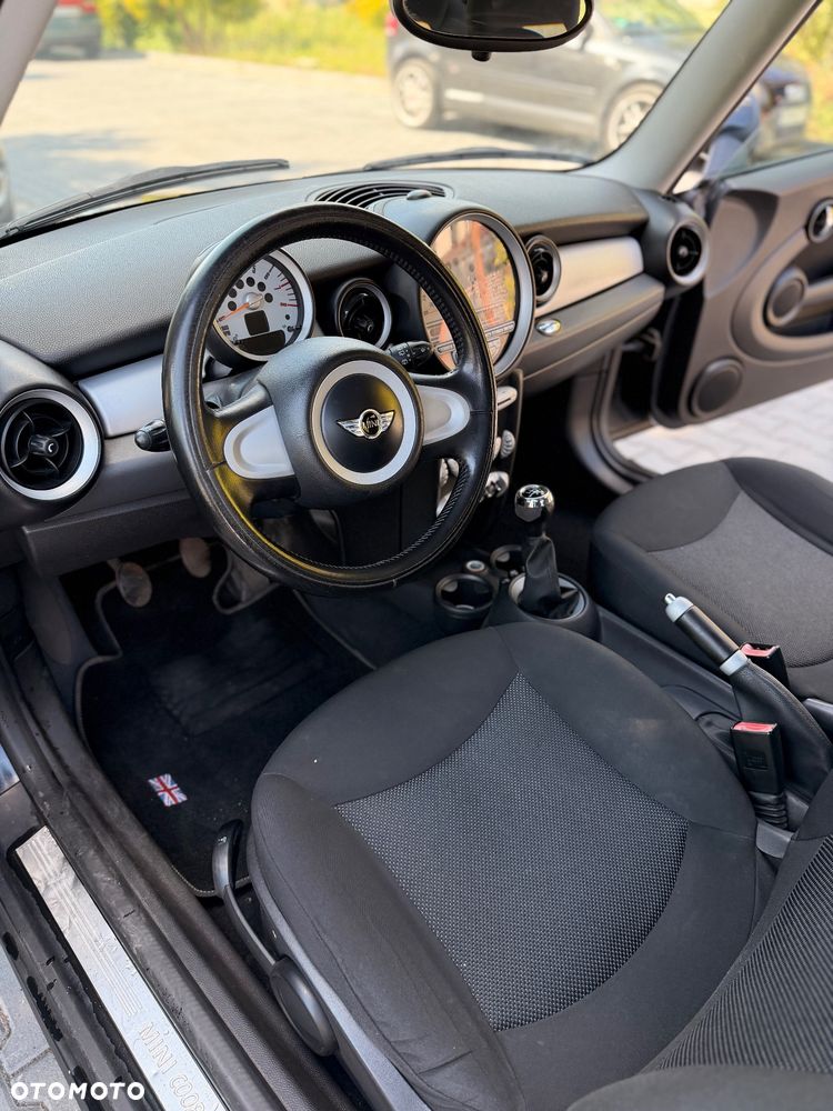 MINI Cooper Standard - 12