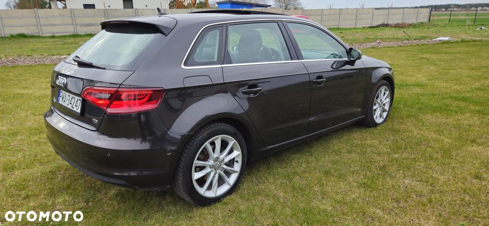 Audi A3 Sportback 2.0 TDI (clean diesel) Ambiente - 11