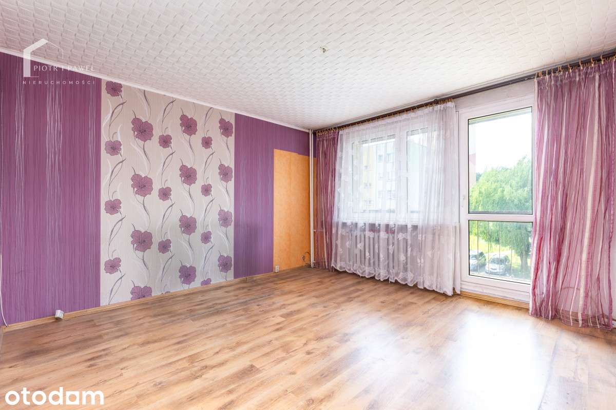 Trzy pokoje na drugim piętrze z dużym balkonem!