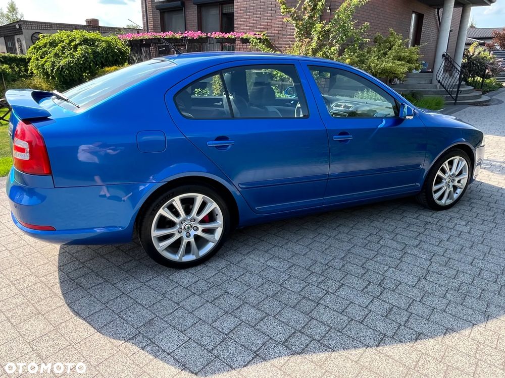 Skoda Octavia 2.0 TDI DPF RS - 9