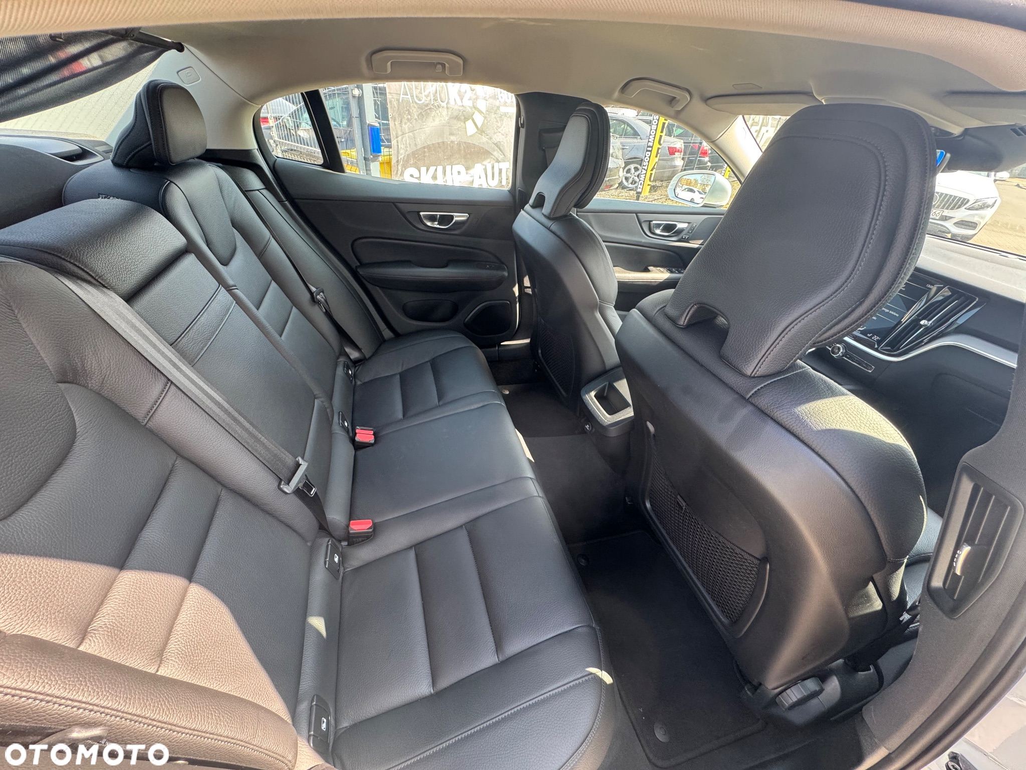 Volvo S60 T4 Drive-E Dynamic Edition (Kinetic) - 31