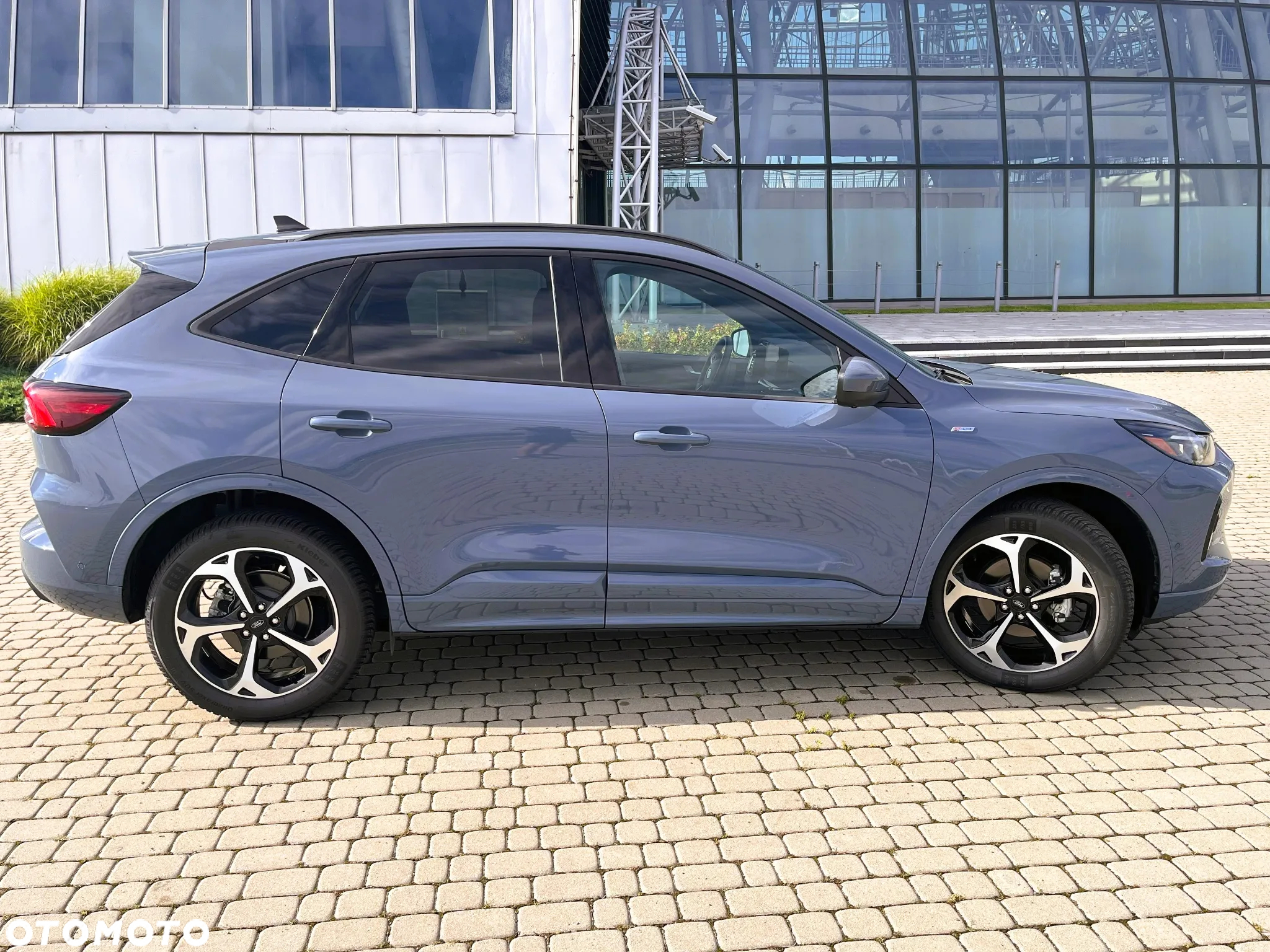 Ford Kuga - 8