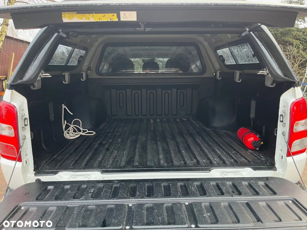 Mitsubishi L200 2.4 d DC Black Edition EU6 - 7