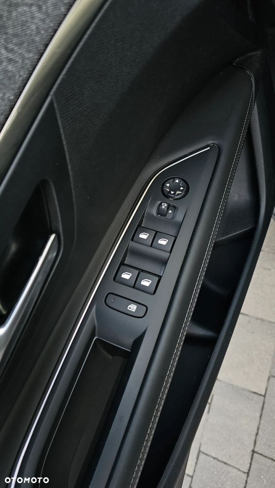 Peugeot 3008 e-HDi 115 ETG6 Stop&Start Allure - 25