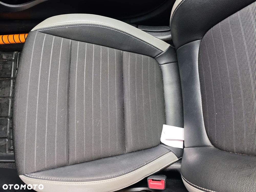 Kia Stonic 1.0 T-GDI L - 12