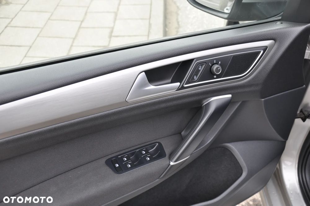 Volkswagen Golf Sportsvan 1.6 TDI BlueMotion Technology Comfortline - 17