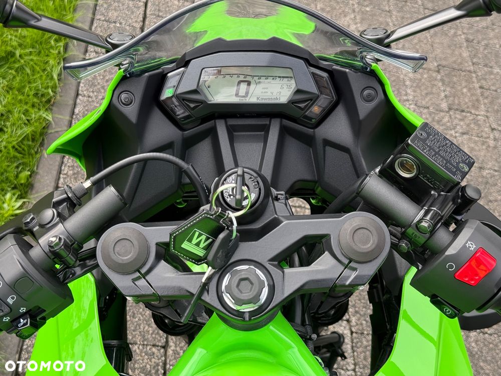 Kawasaki Ninja - 12