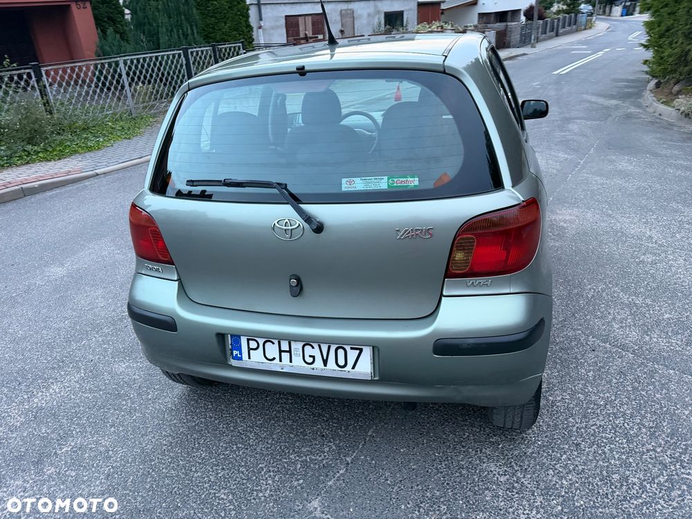 Toyota Yaris 1.0 Sol - 8