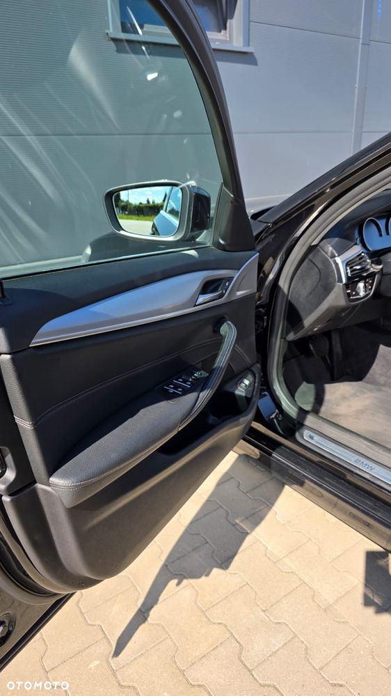 BMW Seria 5 518d Advantage sport - 20