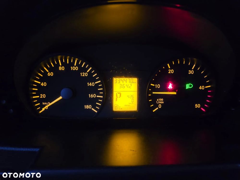 Mercedes-Benz 319 CDI Sprinter Karetka Ambulans Auto-Form karetkizwadowic.pl - 18