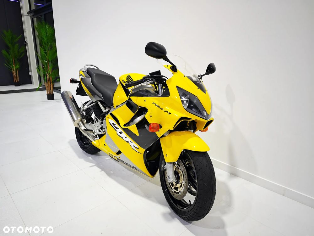 Honda CBR - 2
