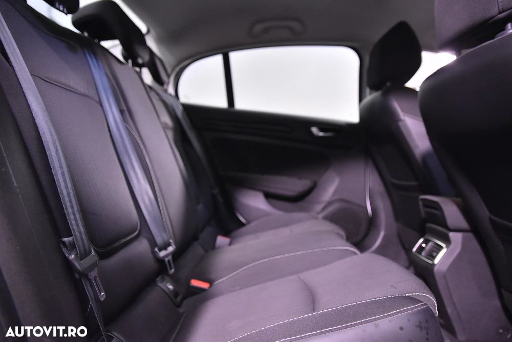 Renault Megane - 12
