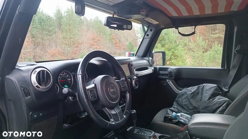 Jeep Wrangler 3.6 Unlim Rubicon - 11