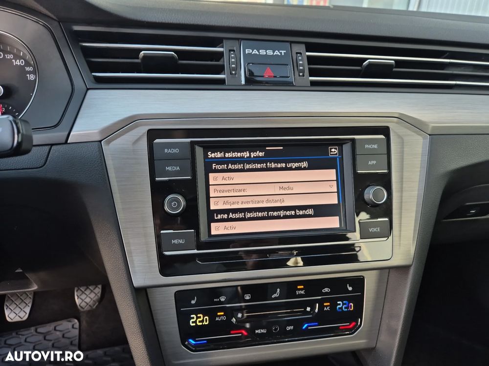 Volkswagen Passat 1.5 TSI ACT Advance - 16